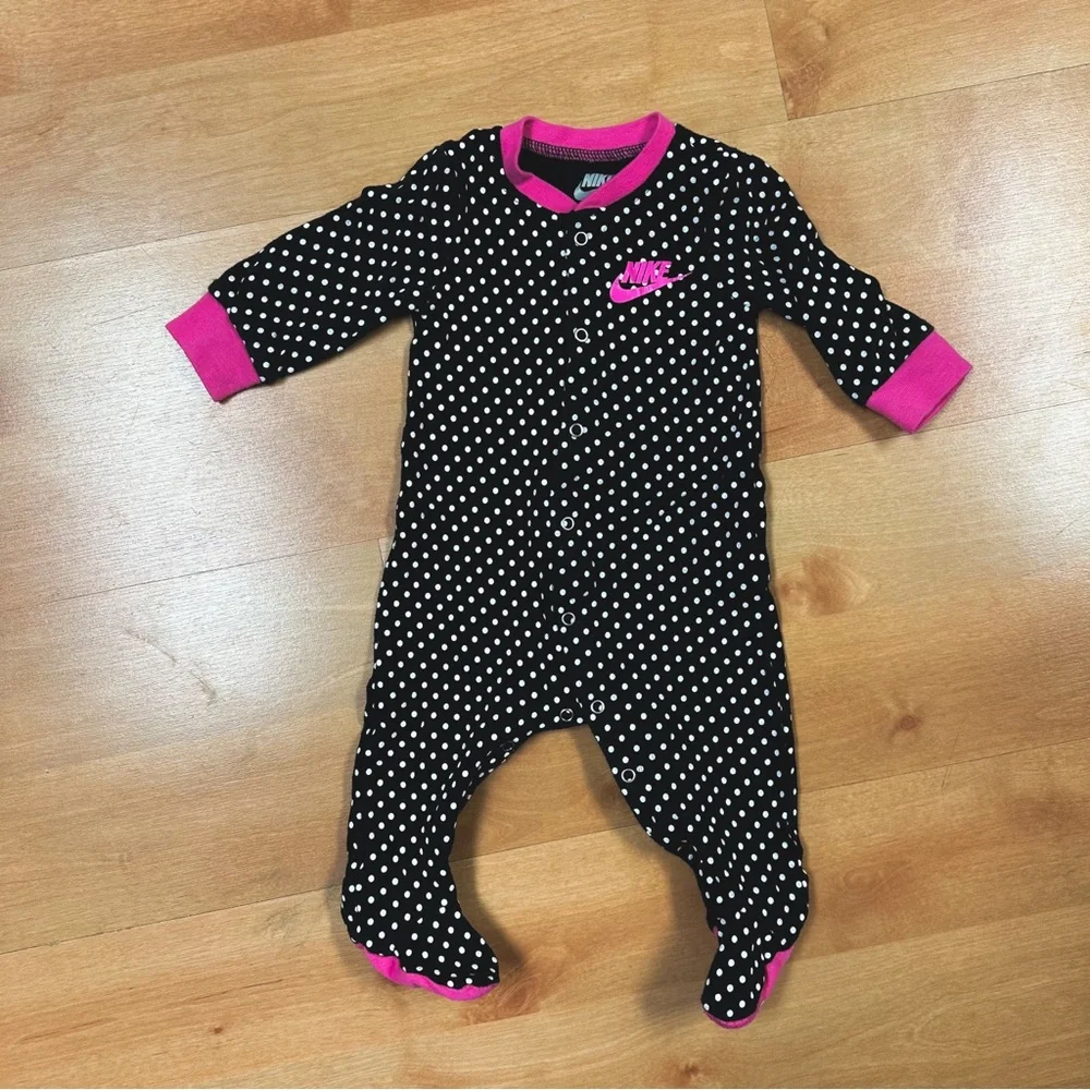 Nike Black & Pink Polka Dot Snap Closure Cotton Footie Pajamas Size 6M